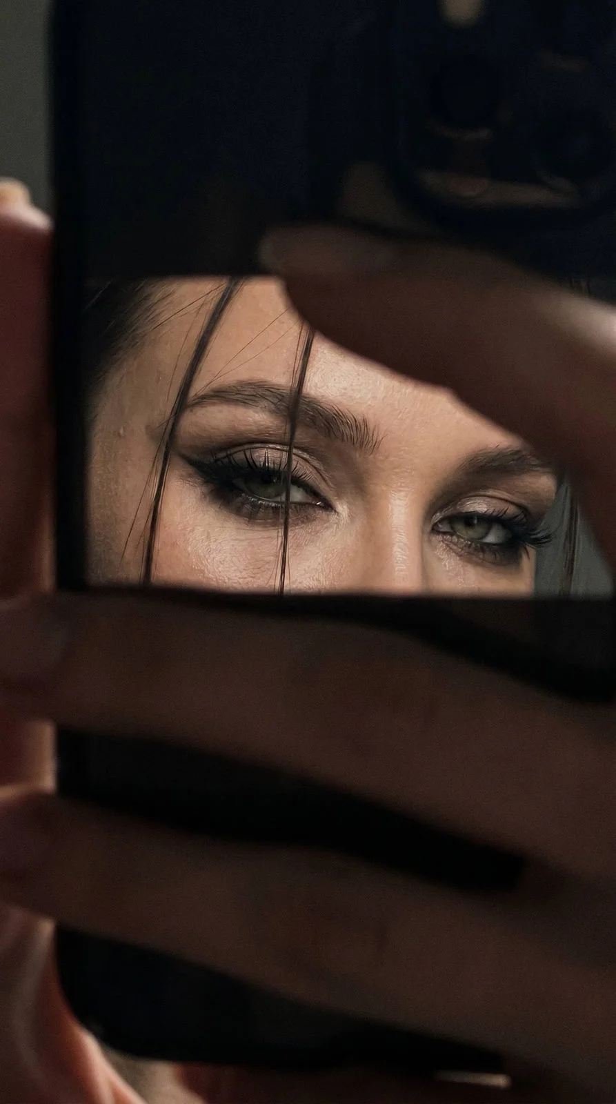 Restricted Gaze Selfie — image prompt preview